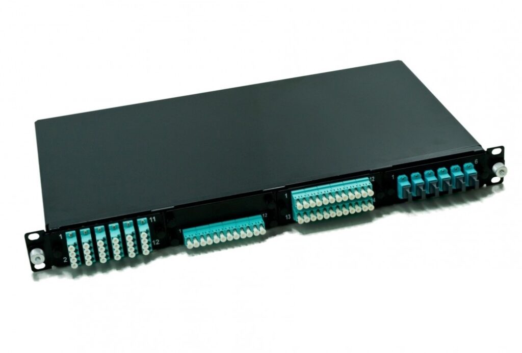 Panel 1U 19″, kapacita 4 modulov