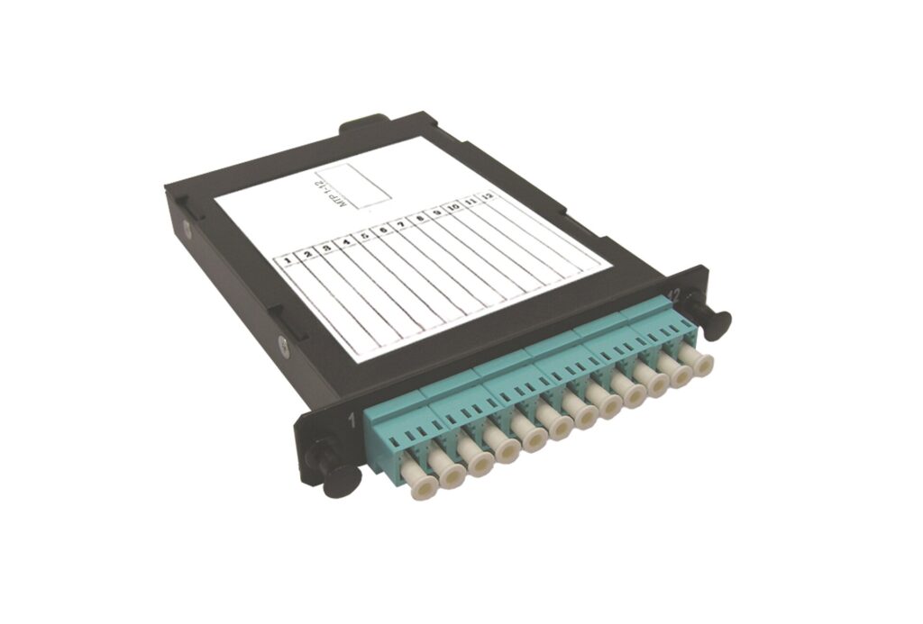1x12f MTP na 6xLC duplexný modul polovičnej veľkosti