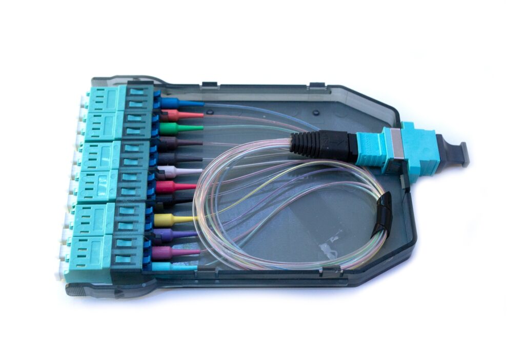 VERTEX 1x12f MTP to 6x LC duplex module