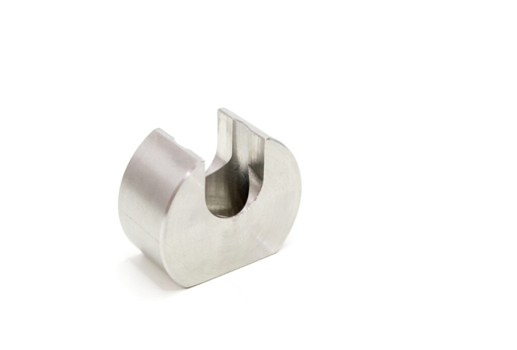 MBx-01-Mounting-bracket-for-SC-01-MS-01-MSA-01-sensors_00